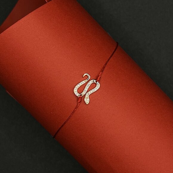 NWT: Lucky Snake Red String Bracelet - Picture 2 of 5